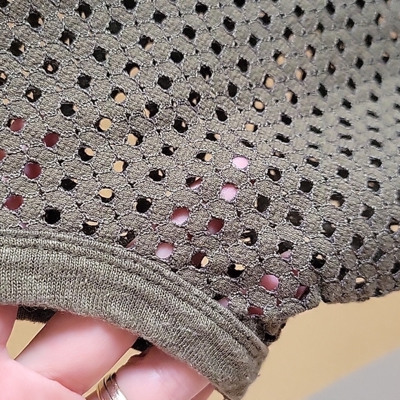 BANANA REPUBLIC Mesh Tank Top S/P - Picture 5 of 5